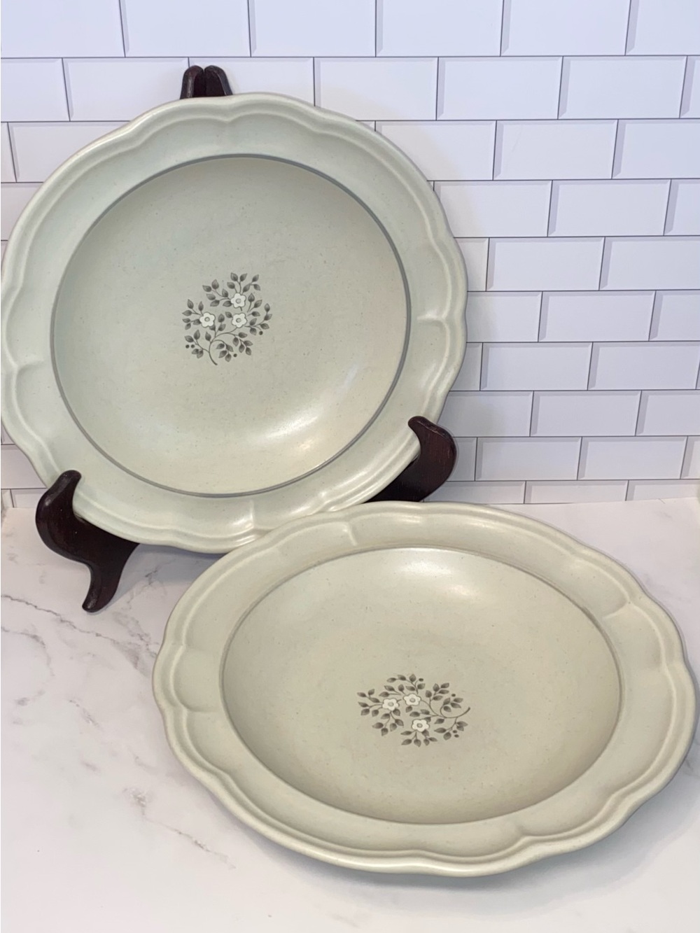 (2) Pfaltzgraff Heirloom Large Rimmed Soup Bowls